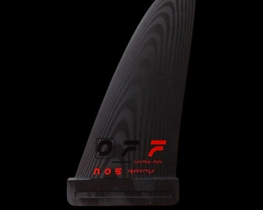 OFF FINS Nos Carbon – Pinna Windsurf Freestyle in HeatCore™ Carbon (Singola)